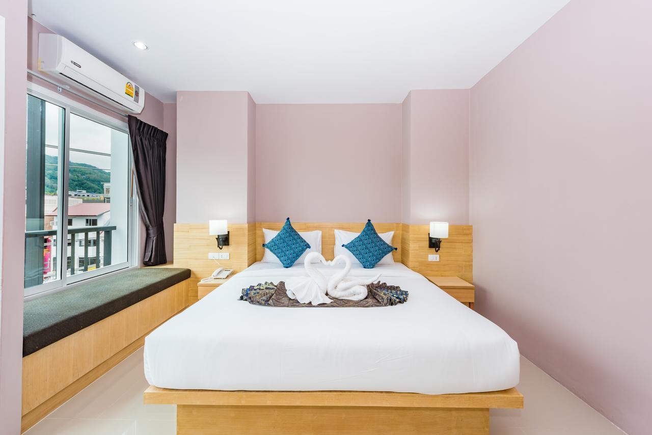 Royal Luxury Hotel Patong Exterior foto